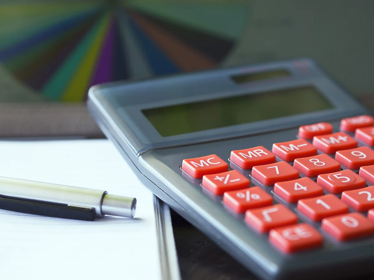 Comment calculer et interpréter l'information coefficient