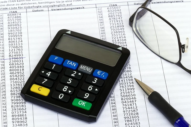 Gérer ses opérations courantes : virements, prélèvements et conseils